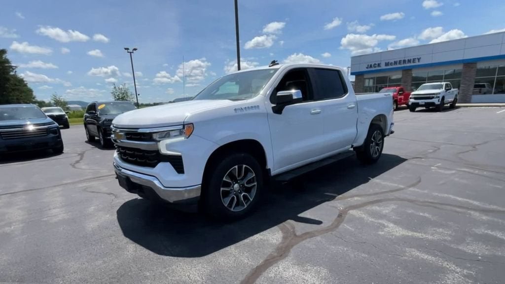 2022 Chevrolet Silverado 1500 — interior view