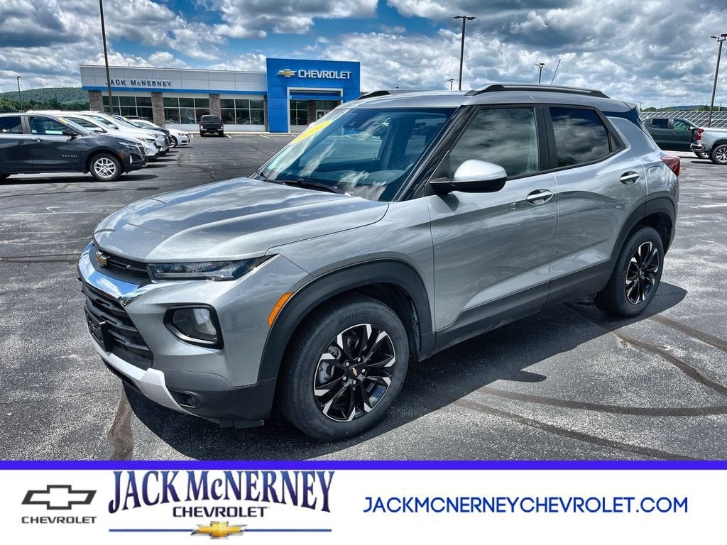 2023 Chevrolet Trailblazer LT in Sterling Gray Metallic — front three-quarter view